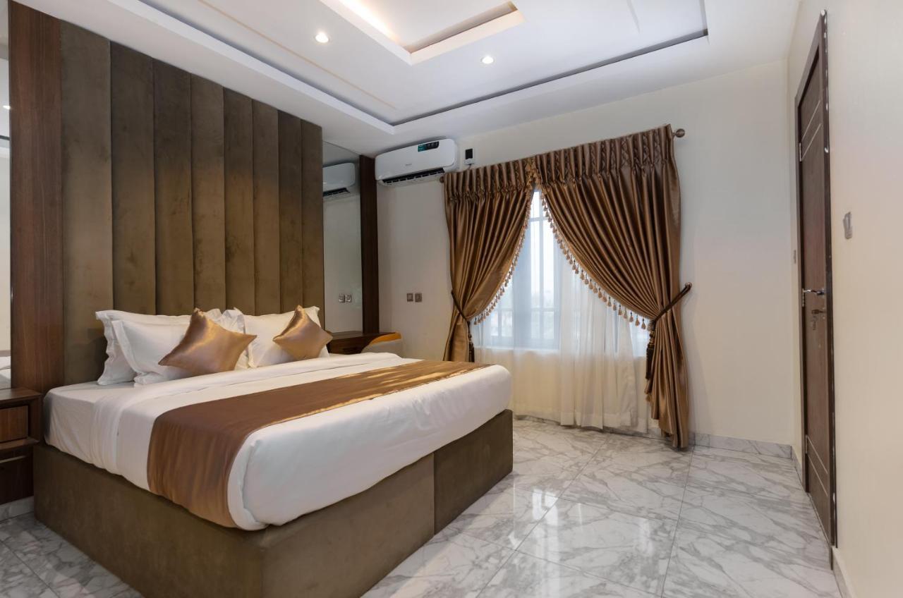 God'S Touch Apartments Remi Fani Kayode Gra. Ikeja Exterior photo