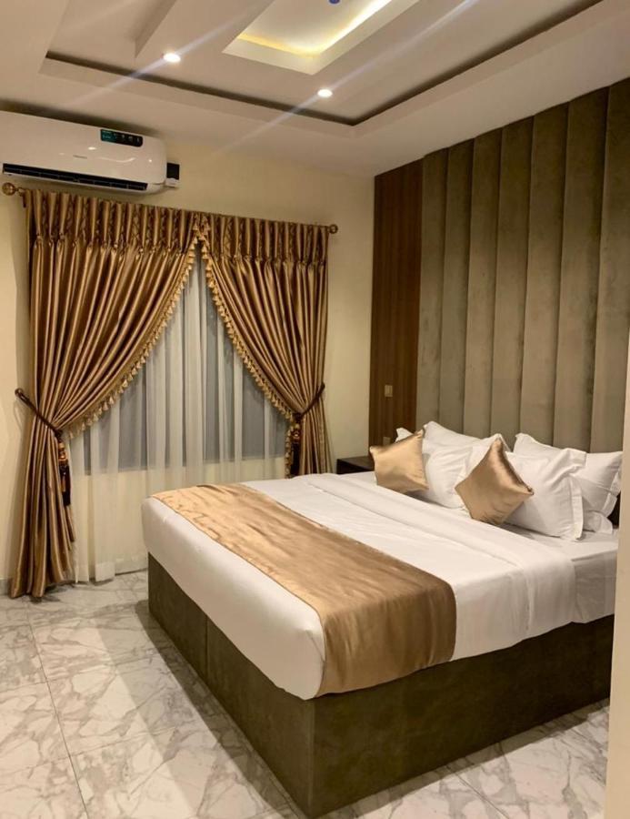 God'S Touch Apartments Remi Fani Kayode Gra. Ikeja Exterior photo