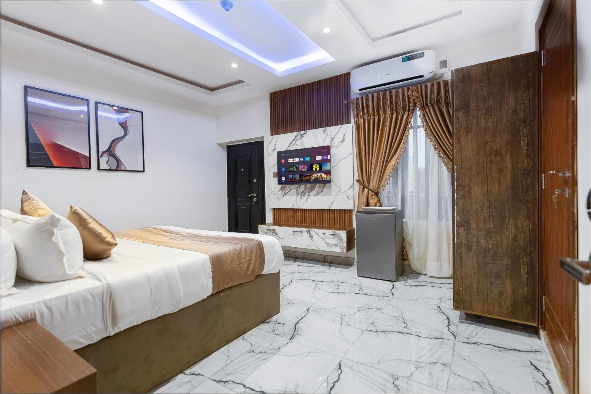 God'S Touch Apartments Remi Fani Kayode Gra. Ikeja Exterior photo